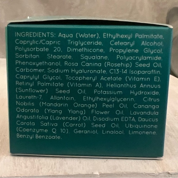 OM SHE Aromatherapy Hyaluronic Acid Night Cream - Picture 4 of 6